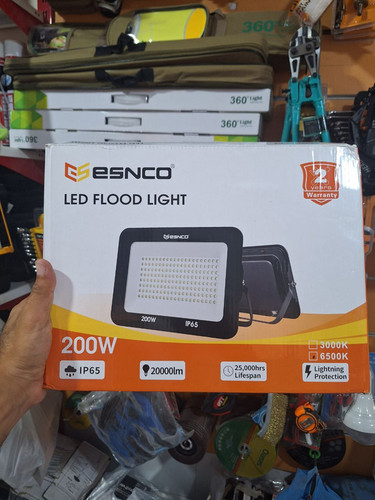 نور افکن پروژکتور ۲۰۰ وات ازنکوesnci